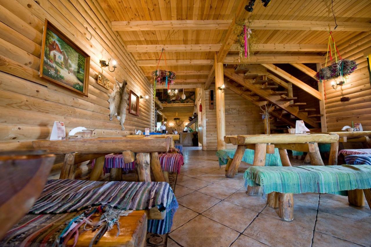 Bed and Breakfast Karczma Biesiadna Dalnia Экстерьер фото